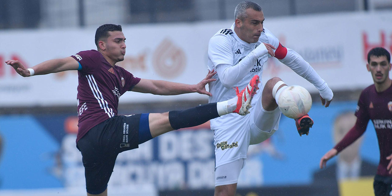 Altay 44 yaşındaki futbolcuya sessiz sedası imzayı attırdı