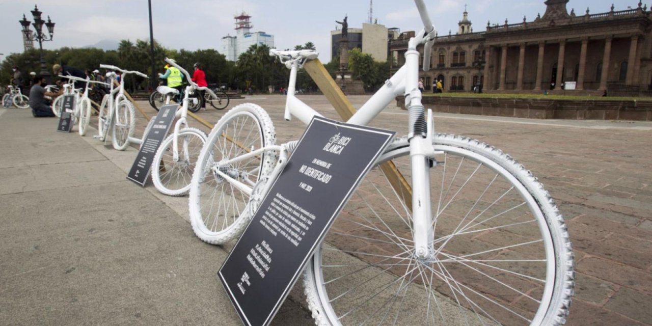 Beyaz bisiklet neyi sembolize ediyor?