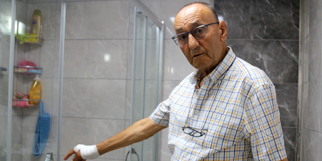 Cam duşakabin bomba gibi patladı! Kanlar içinde kaldı