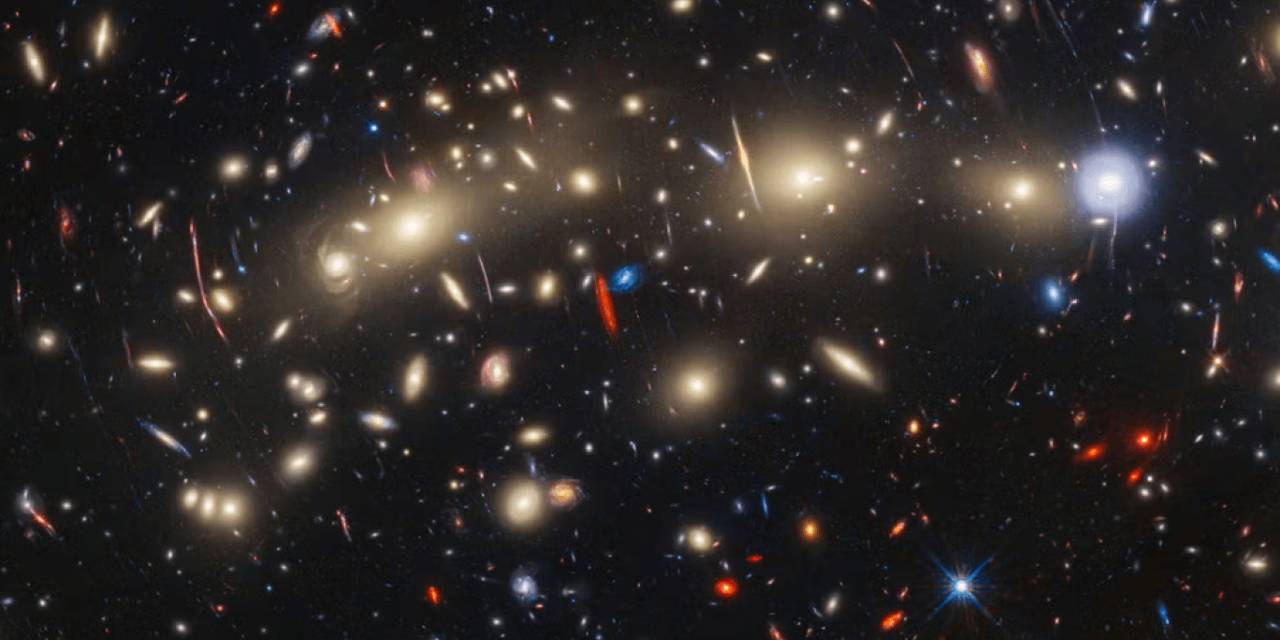 Kozmik sis aralanıyor: 13,5 milyar yıl öncesini görüntülendi