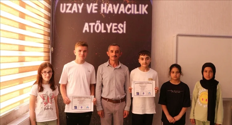 Yozgatlı öğrenciler 'keşfettiği' gök cismine RTE adını verdi