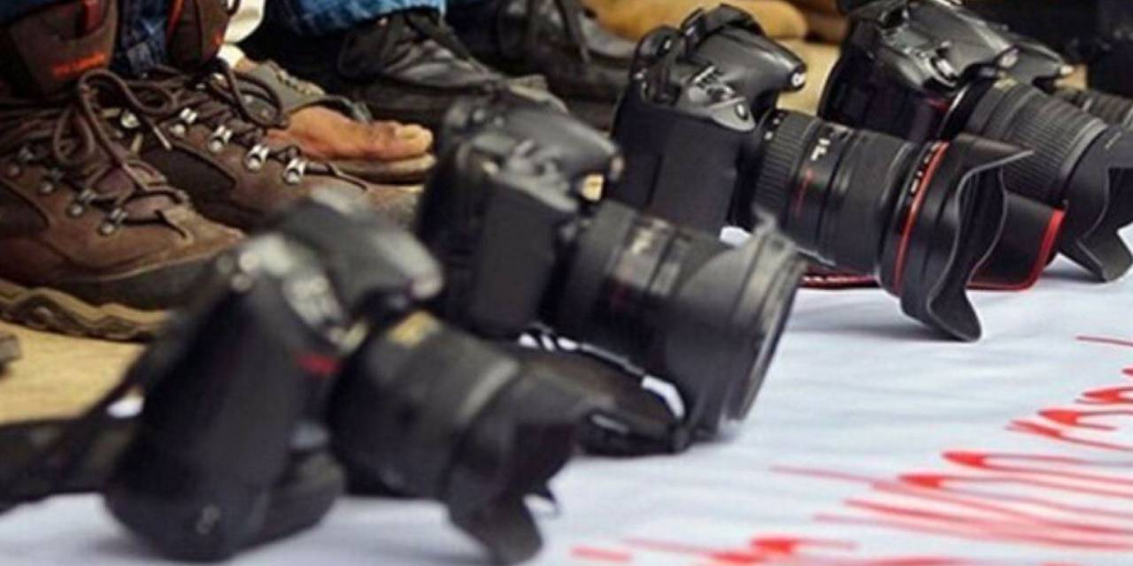 Dört gazeteci gözaltına alındı