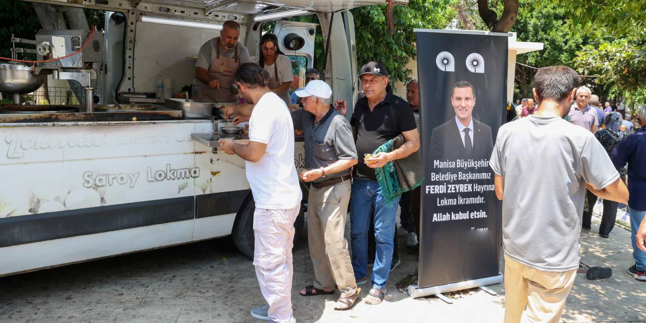 Ferdi Zeyrek için hayır lokması dağıtıldı