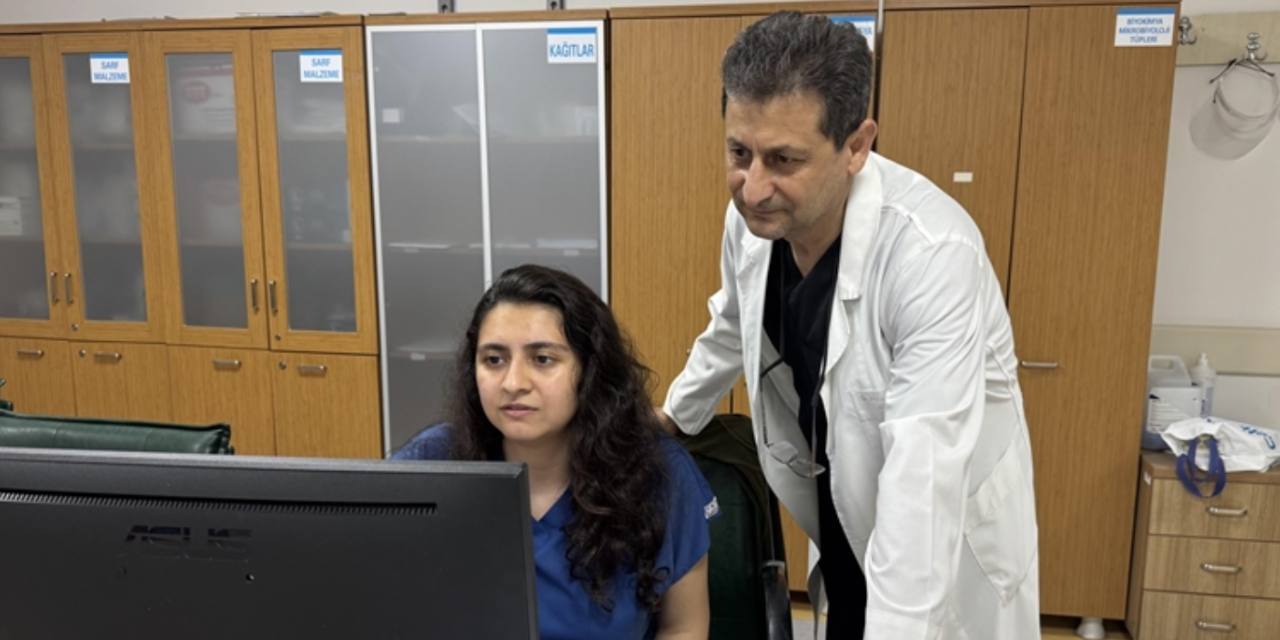 Biri göğüs cerrahı, diğeri acil doktoru: Aynı hastanede gurur tablosu