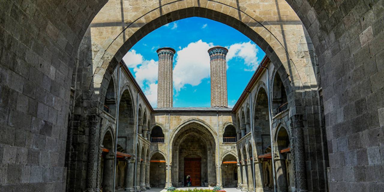 Erzurum yaz turizminde atağa geçti: Tur firmaları sıraya girdi