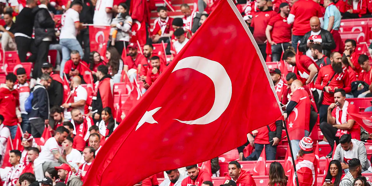 Milli takımı uğurladılar