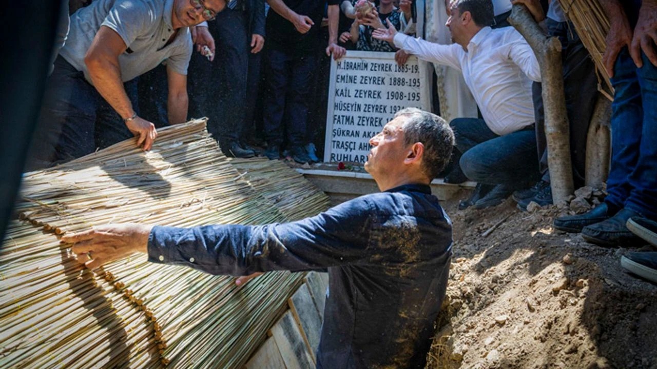 Özgür Özel'in vefası çok konuşulmuştu! Ferdi Zeyrek'in cenazesini de o yıkamış