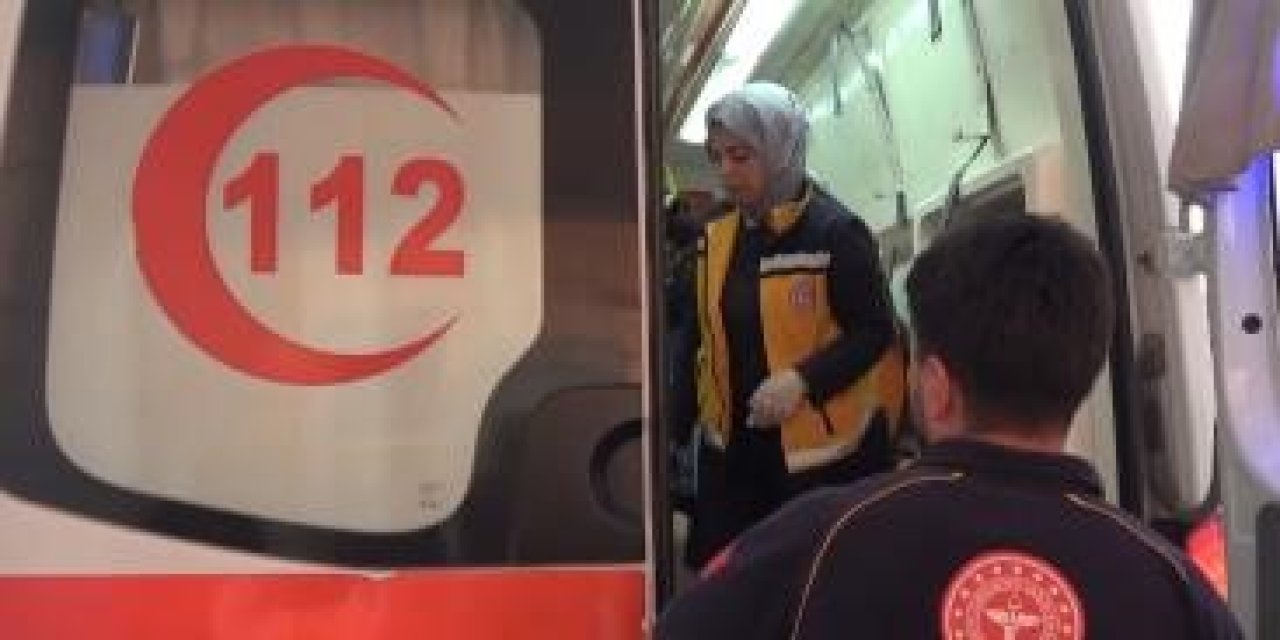 Aksaray'da otomobiller kafa kafaya girdi: 8 yaralı