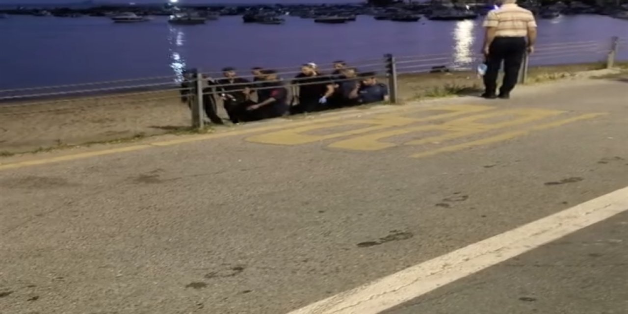 Kadıköy'de yüzen genç hayatını kaybetti