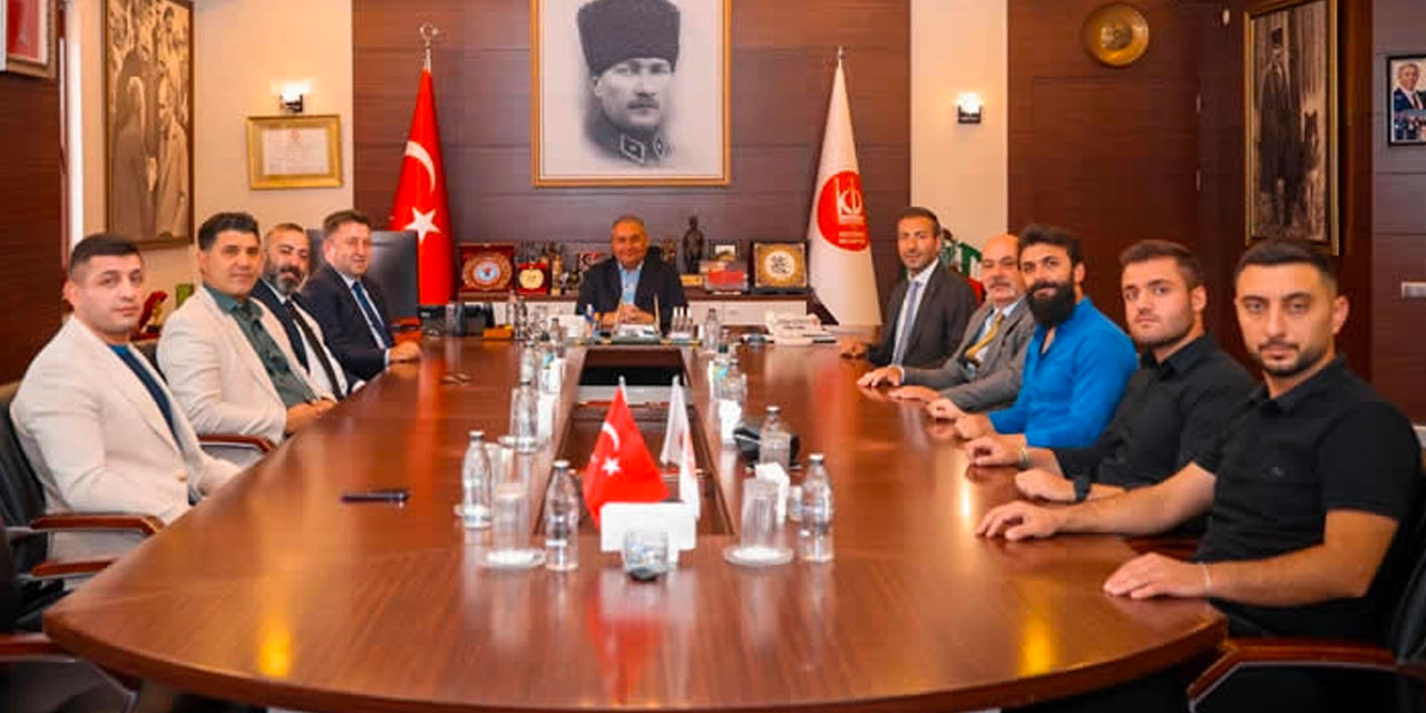 İmzayı atıp 1 yıllık maaşını Ankaragücü’ne bağışladı