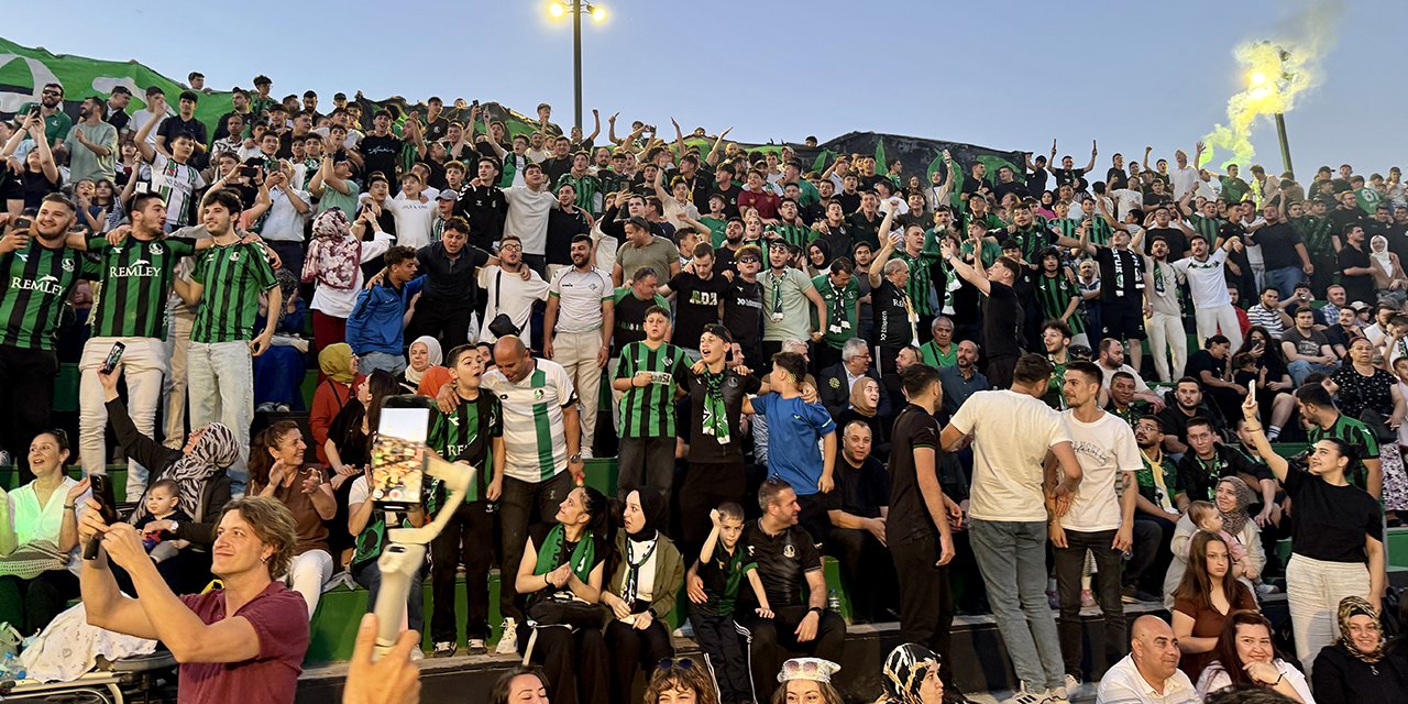 Sakaryaspor 60. yaşını kutladı