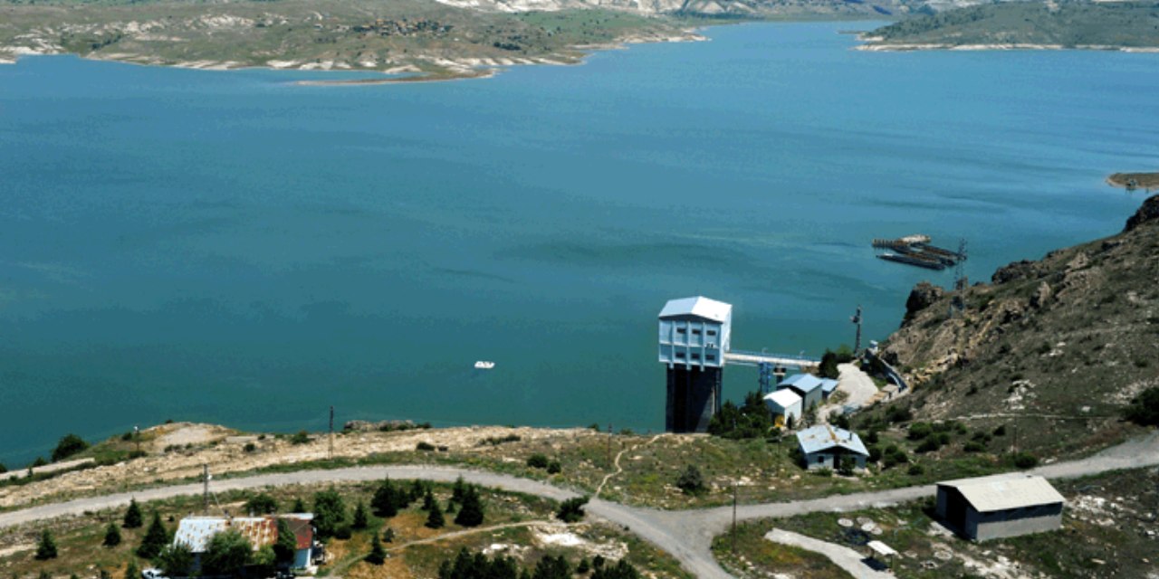 'Hiç yağmur yağmazsa' diyerek Ankara'da kalan su rezervini açıkladı!