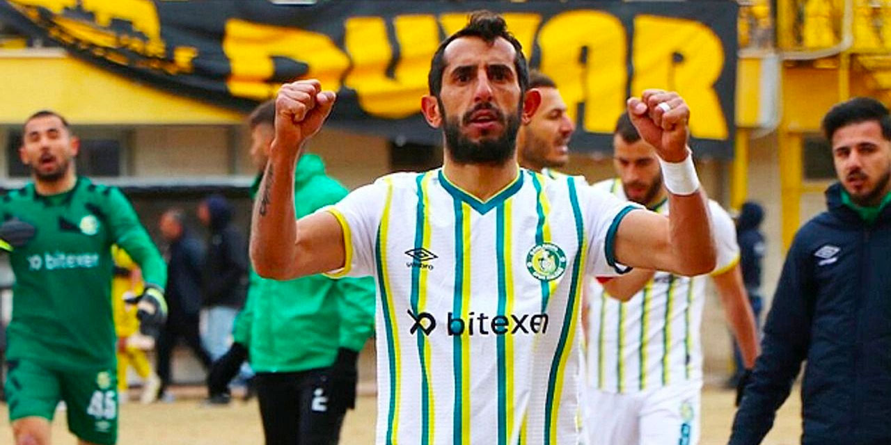 Cumali Bişi şampiyon takıma imzayı attı