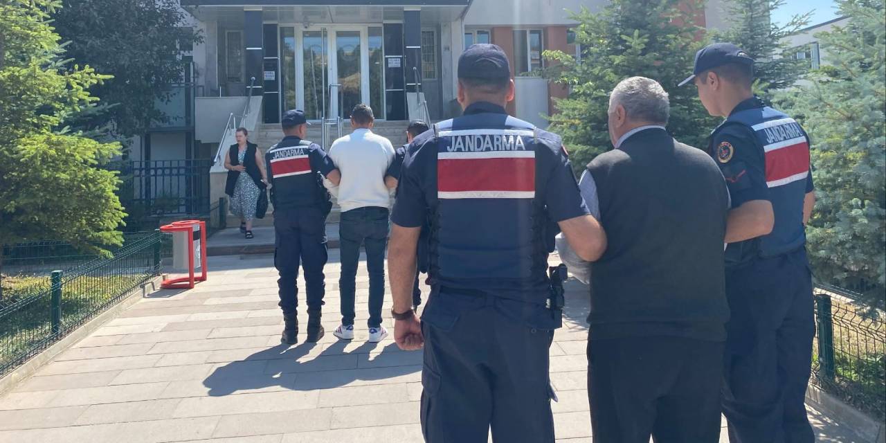 4 daireyi üzerlerine geçirmişlerdi: Tefeci operasyonu tutuklamayla bitti