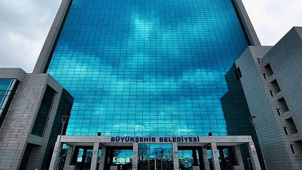 Ankara'da bir israf daha belgelendi: Reklam panosuna dört ihalede yarım milyon!