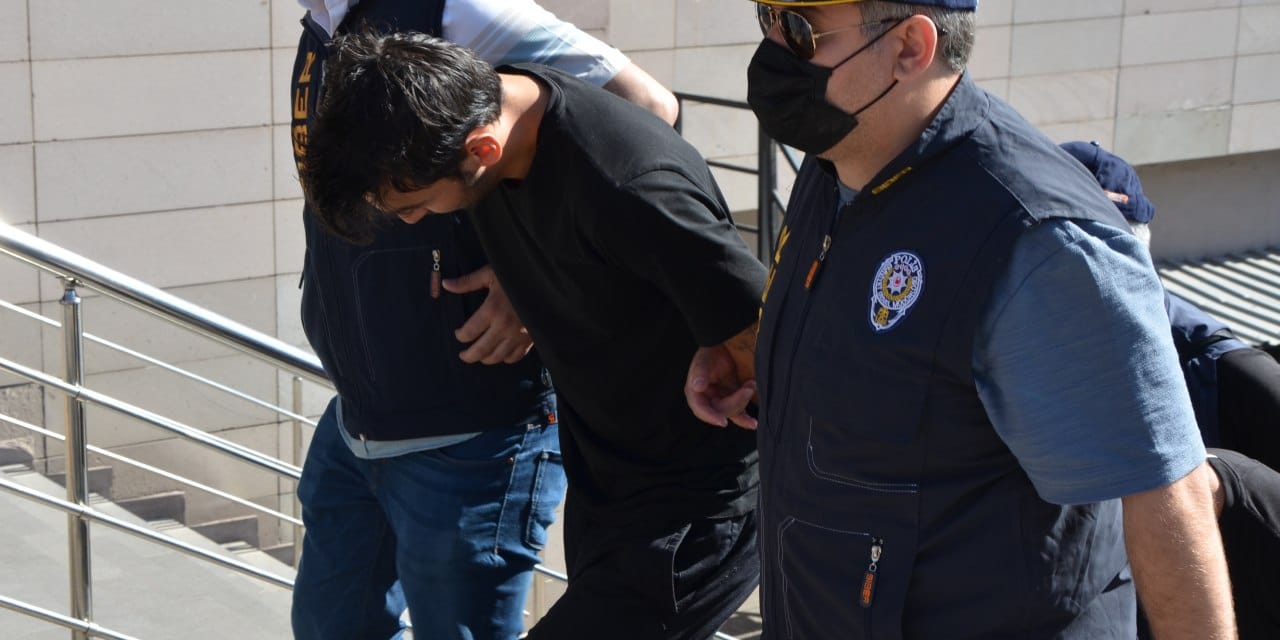 Üç şehir, beş paravan şirket! 235 milyonluk kripto para çetesi çökertildi