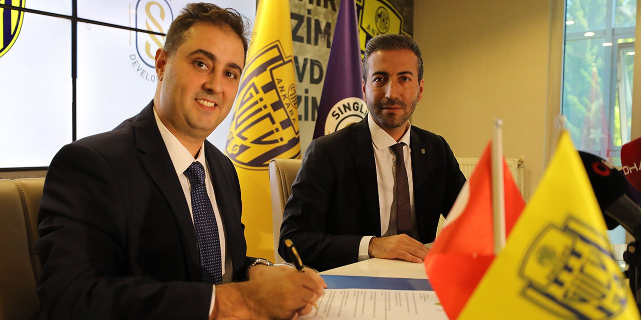 Ankaragücü'nde imzalar atıldı