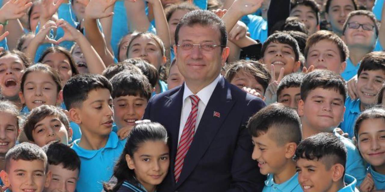 İmamoğlu'ndan karnesini alan çocuklara mesaj