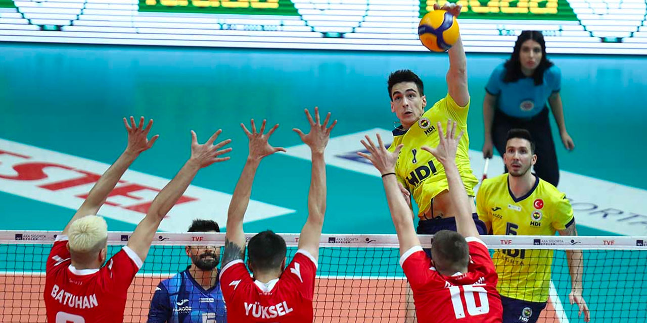 Şampiyonluk gidince 6 transfer birden açıkladılar