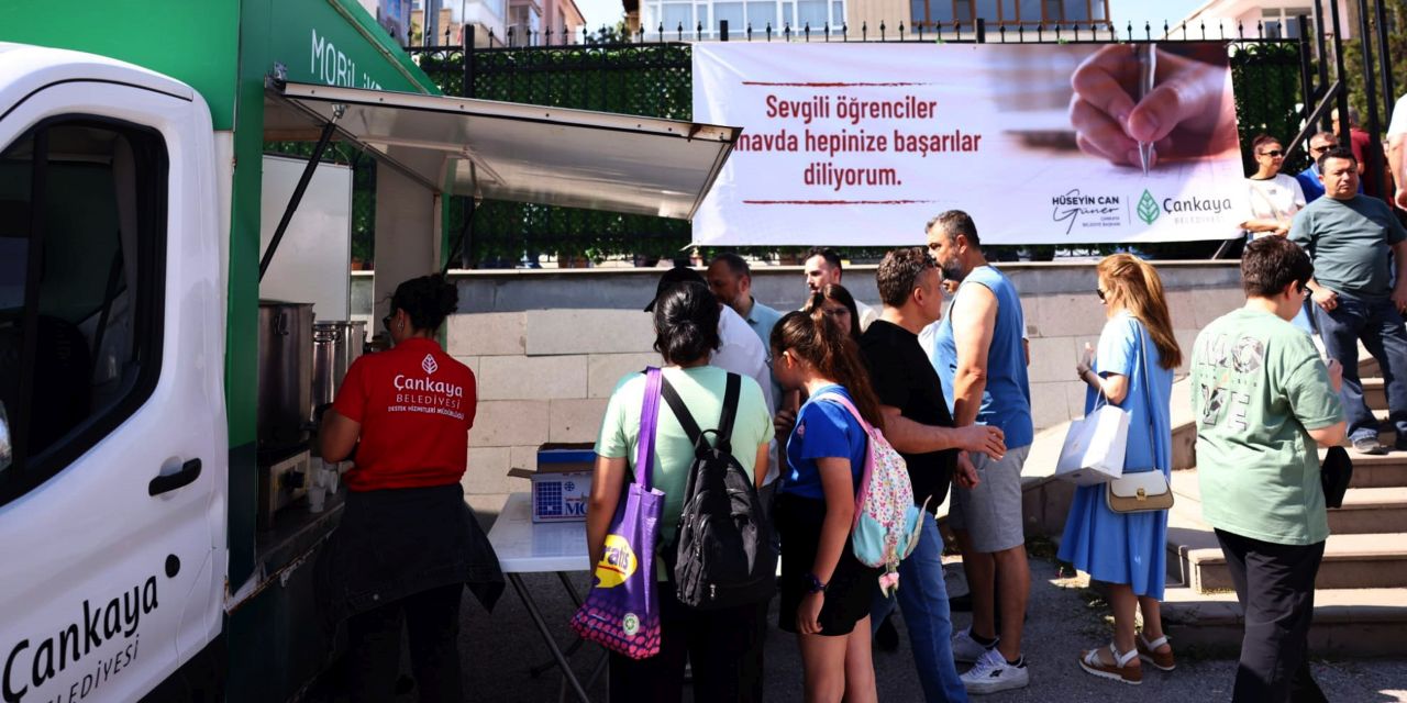 Çankaya Belediyesi, AYT heyecanına ortak oldu