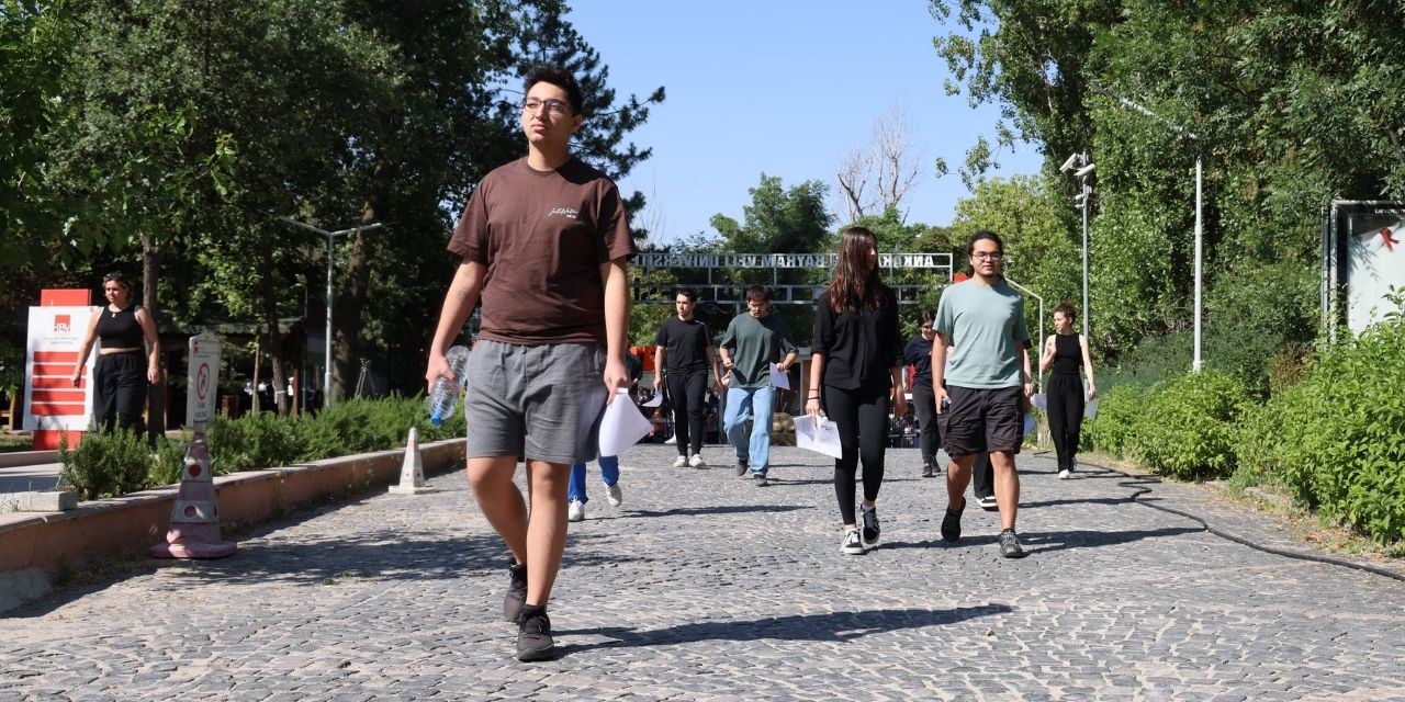 YKS’nin ikinci oturumu AYT tamamlandı