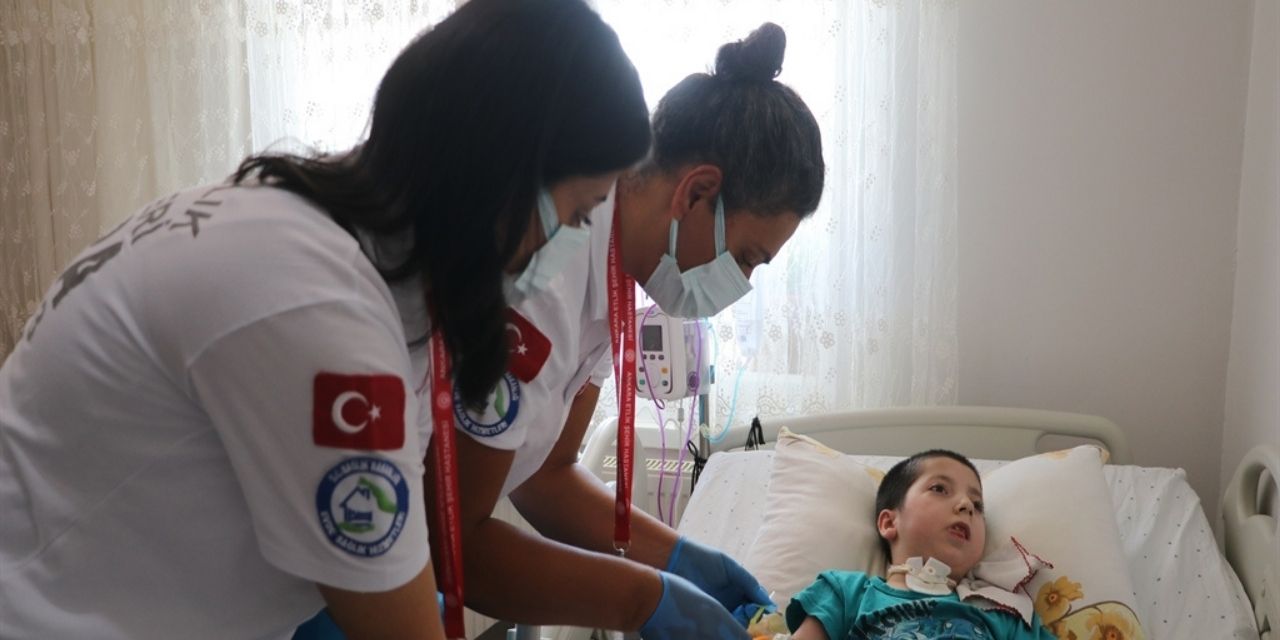 Yaşama şansı yüzde 1 olan Arda, mücadeleyi kazandı