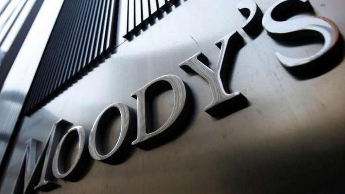 Moody’s 11 Türk şirketin kredi notunu düşürdü!