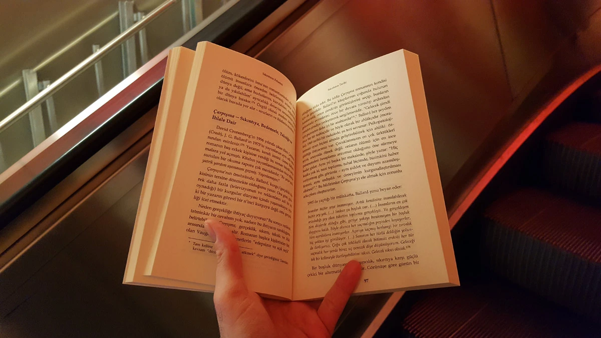 Cumhuriyet tarihine farklı bir bakış açısı getiren kitap