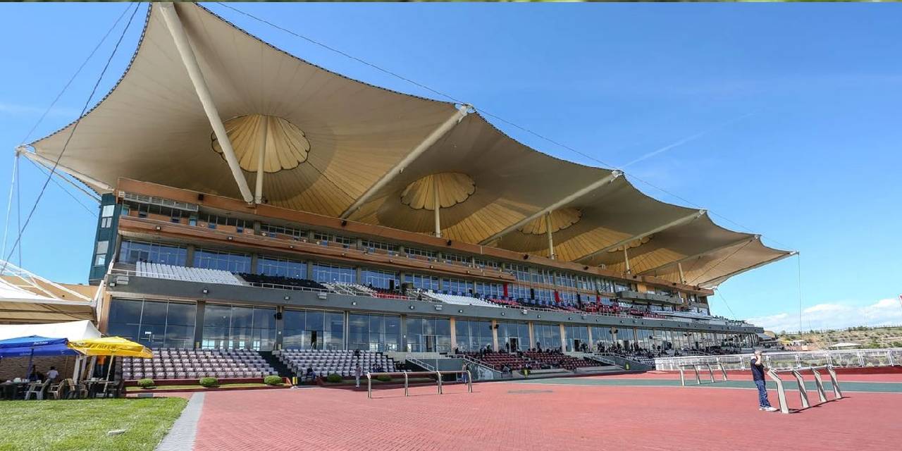 TBMM Kupası'nı Siec Bachelor kazandı