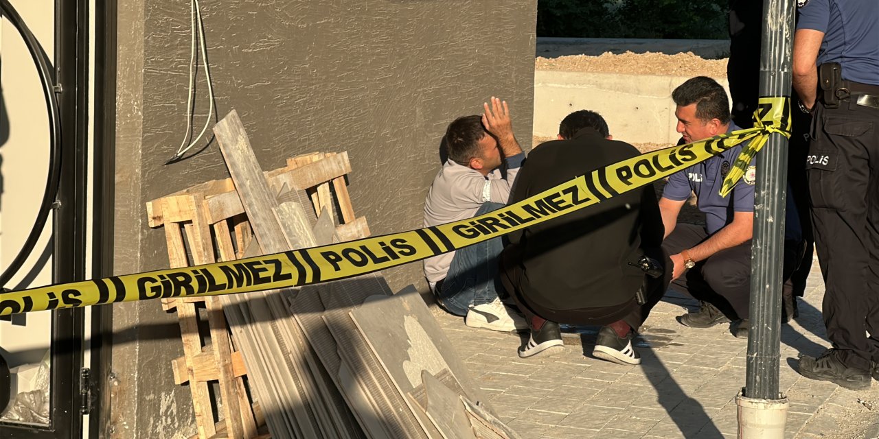 Asansör boşluğuna düşen işçi hayatını kaybetti