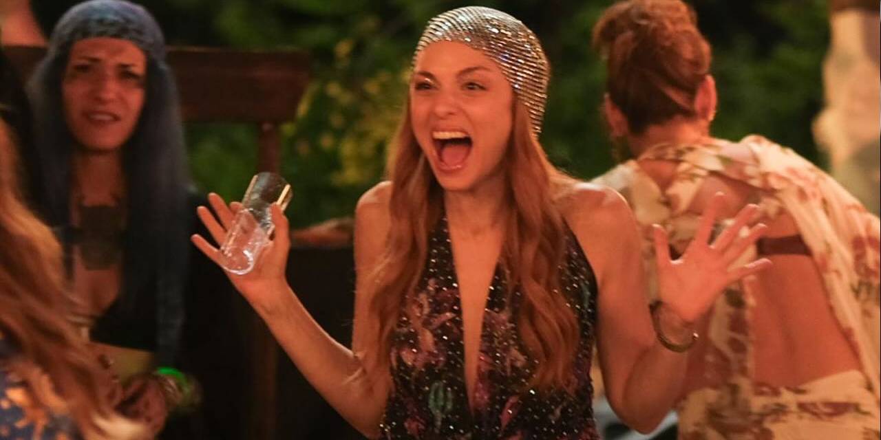 Nilperi Şahinkaya oteli birbirine kattı: Bardaklar havada uçuştu