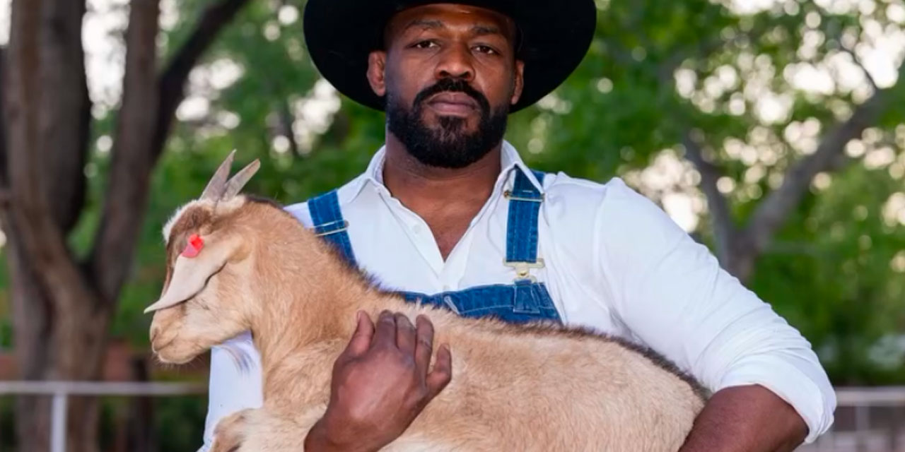 Jon Jones emekli olunca şampiyon değişti