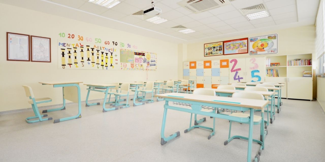 İlkokulda kamera skandalı: Müdür, öğretmenleri gizli gizli izlemiş