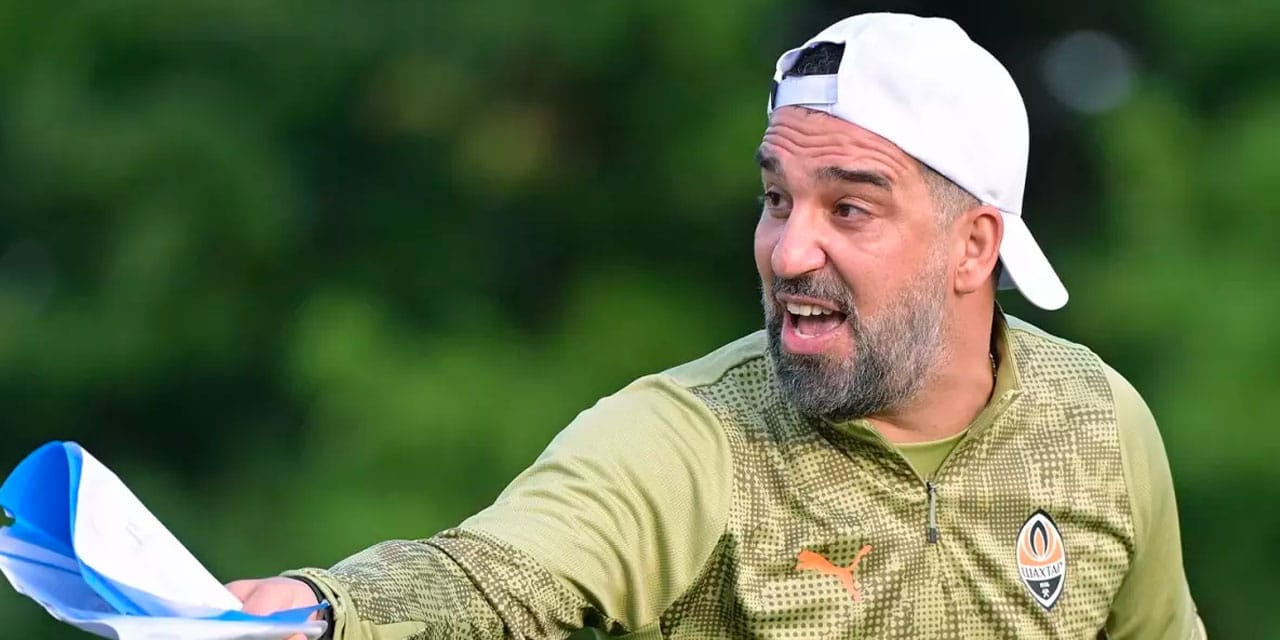 Fenerbahçeli ünlü milyarderden Arda Turan sürprizi