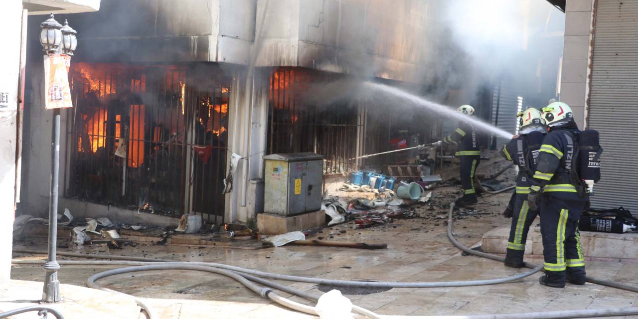 Tarihi Kaleiçi Çarşısı'nda yangın!