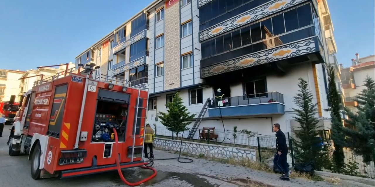 Kırıkkale’de çıkan yangında 8 kişi dumandan etkilendi