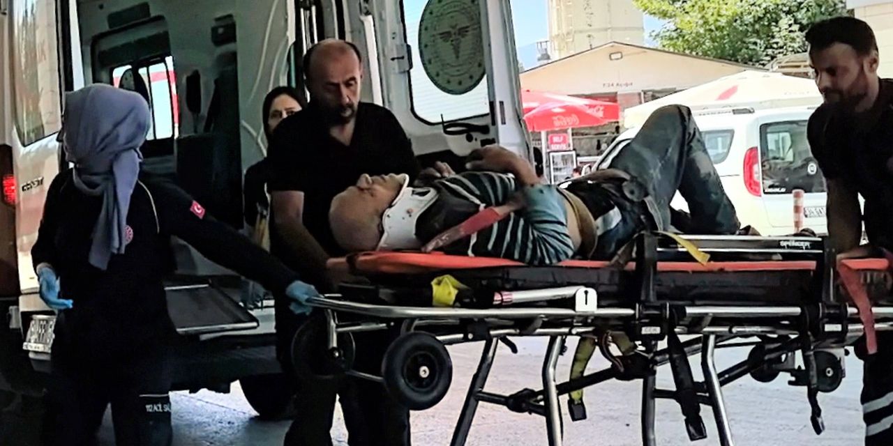 İnşaattan düştü, hastaneye götürülürken çocuklarını sayıkladı