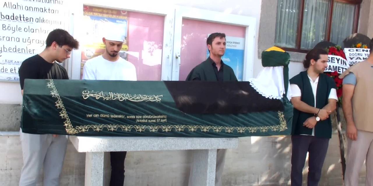 Tarikatı ayaklandıran şeyhin cenazesi defnedildi