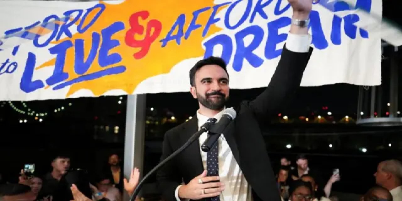 New York'un ilk Müslüman ve komünist belediye başkanı adayı Trump'ı kızdırdı