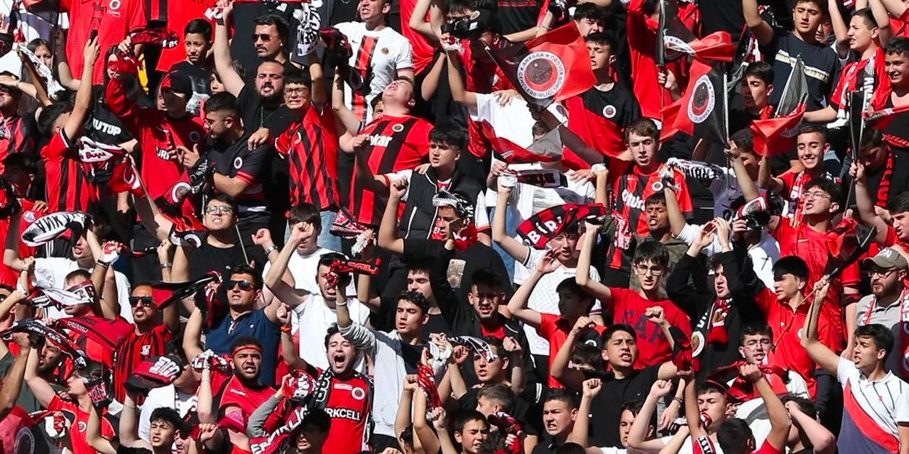 Süper Lig'e çıktı: 10 futbolcudan 4'ünü rakiplerine kaptırdı