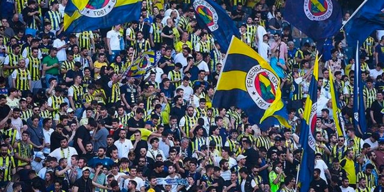 Fenerbahçe Süper Lig'de yeni sezonu İzmir'de açıyor