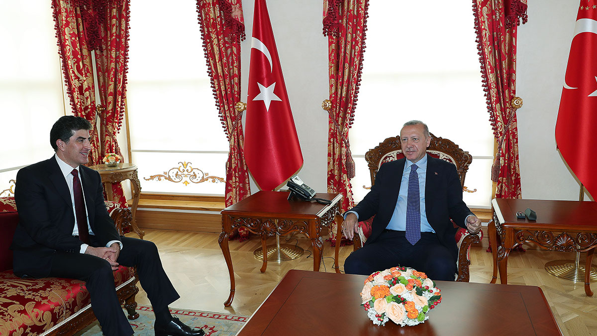 Erdoğan, basına kapalı buluşmada Barzani'yi kabul ediyor