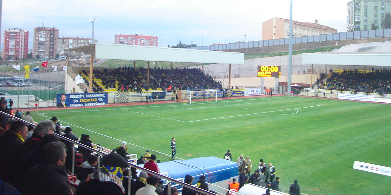 4 yıl önce Süper Lig'deydi: Taraftar sokağa iniyor