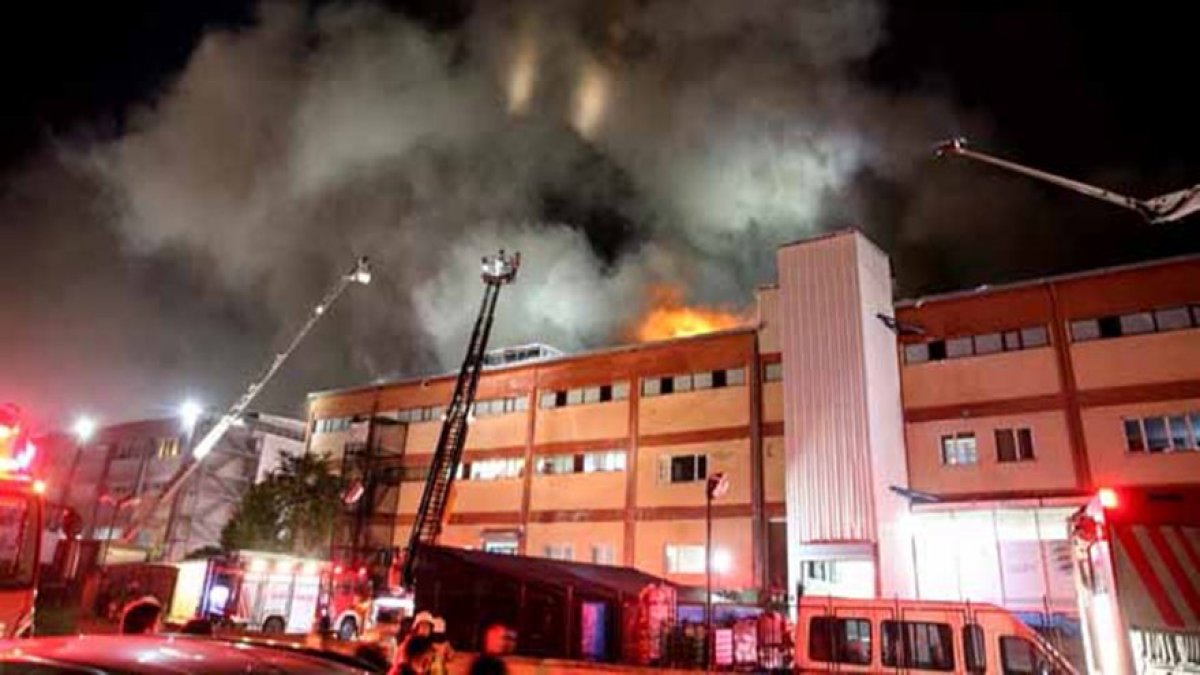 İstanbul’da fabrika yangını! 4 işçi hayatını kaybetti, 6 işçi yaralı