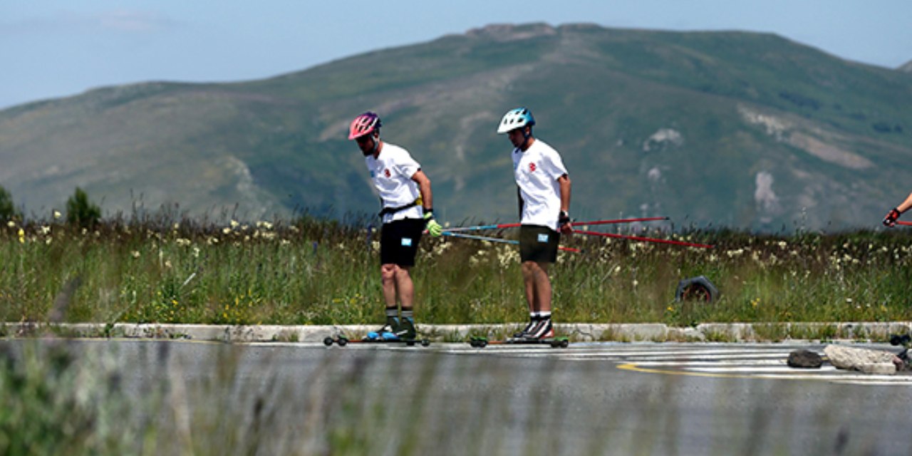 Kayakçılar yazın da durmuyor:  Olimpiyat mesaisi başladı