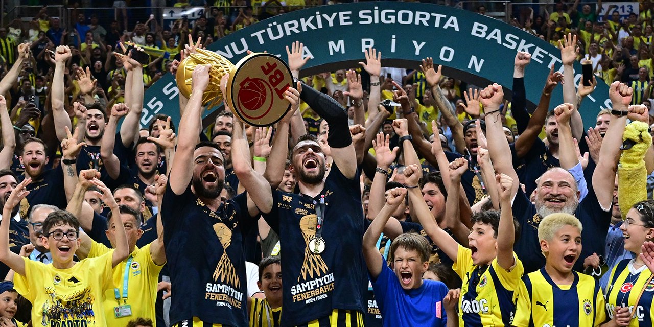 Fenerbahçe'nin şampiyonluk kutlamasına tepki geldi: Kınıyoruz