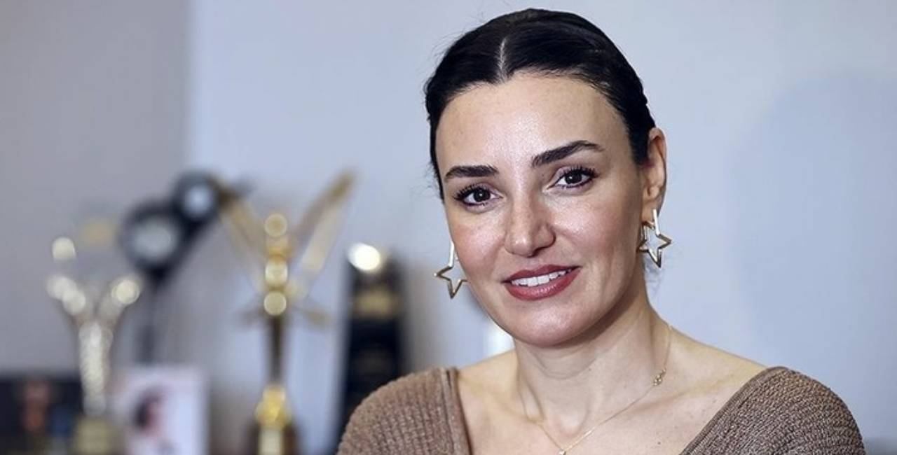 Sevcan Orhan sahnede fenalaştı