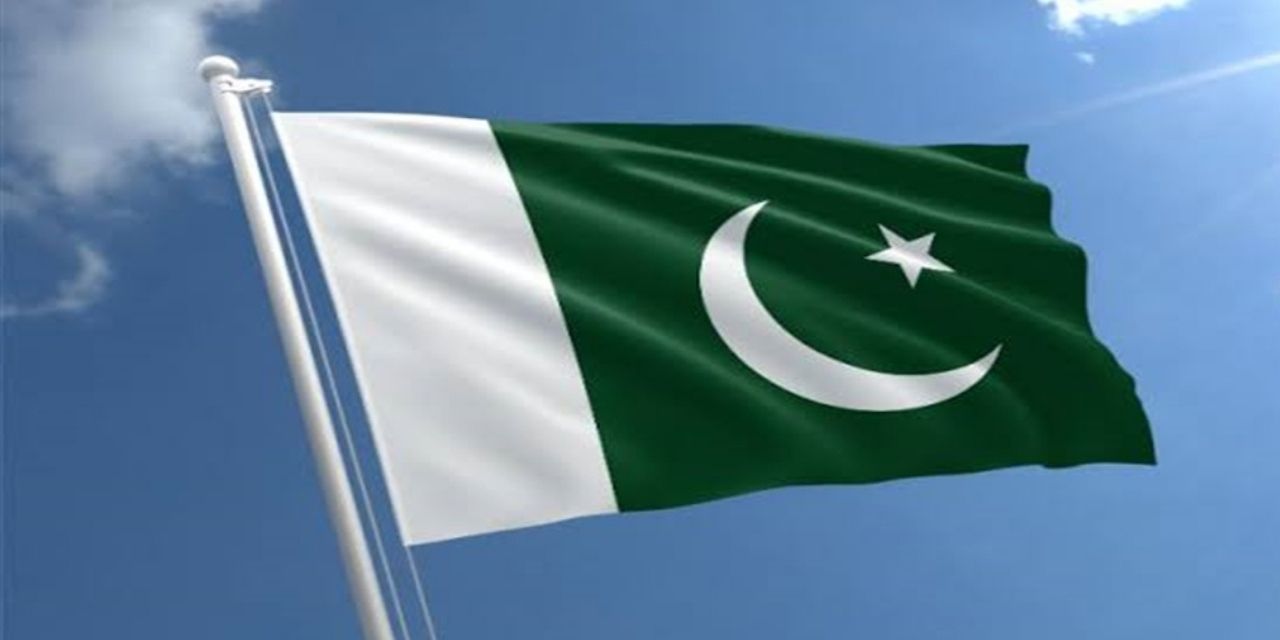 Pakistan’da askeri konvoya saldırı: 13 asker yaşamını yitirdi