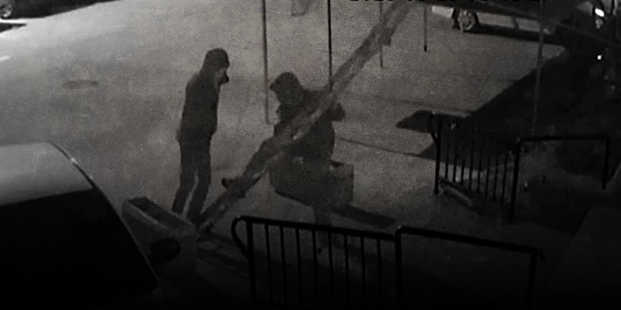 Aracı tamirhaneden aldılar: Müzisyenin evine merdiven dayayıp hırsızlık yaptılar!