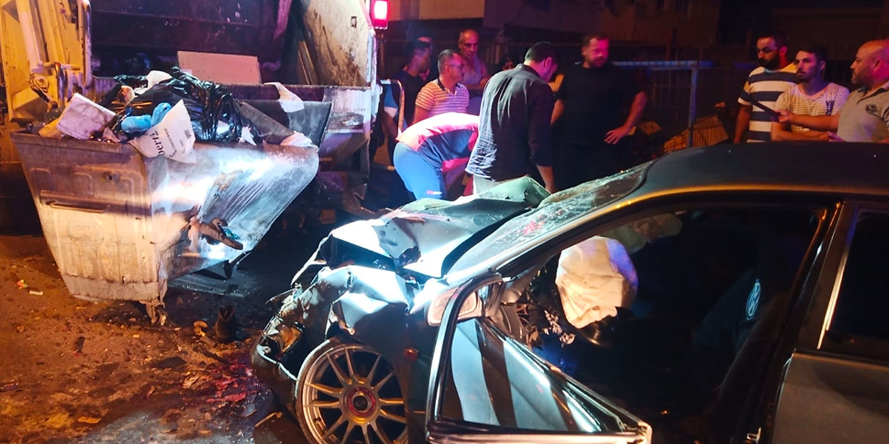 Alkollü sürücü çöp kamyonuna çarptı: 1 işçi hayatını kaybetti